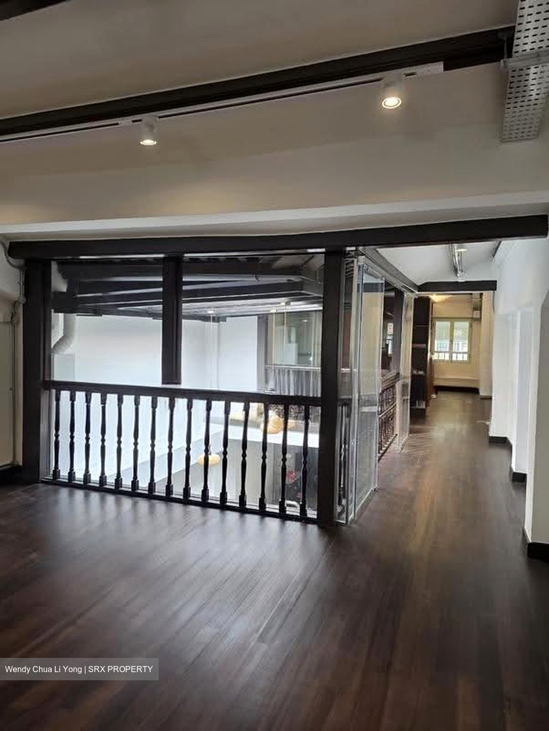 North Bridge Road (D7), Office #632851701